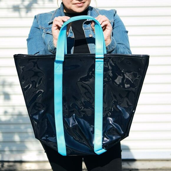 Marc by Marc Jacobs Liquid Travel Reversible Tote Black Blue - Picture 2 of 6